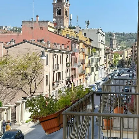 Parisi Centro Storico * Vérone