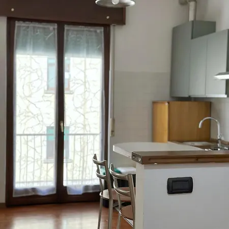 Parisi Centro Storico Apartamento *