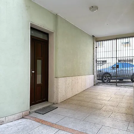 Parisi Centro Storico Apartmán