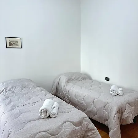 Parisi Centro Storico Apartmán