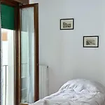 Parisi Centro Storico Apartamento *